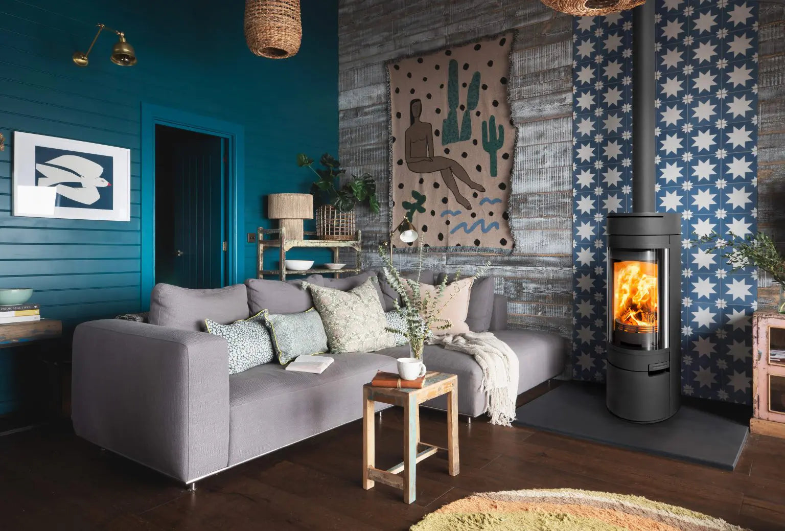 Hunter Halo Radial Cylindrical Wood Burning 5kw Ecodesign Stove - Camden Fires