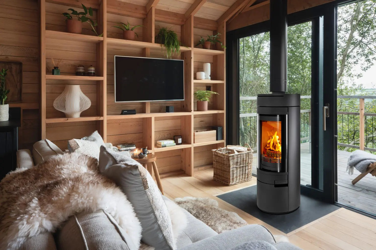 Hunter Halo Radial Cylindrical Wood Burning 5kw Ecodesign Stove - Camden Fires