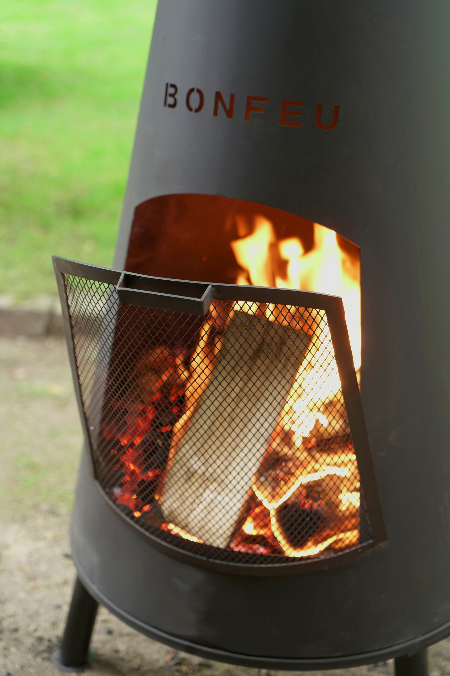 BonFeu BonPyra Outdoor Fireplace