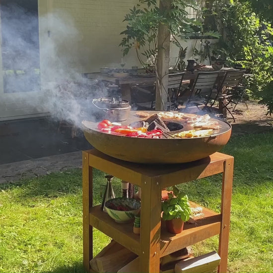 Bakka garden cooking station wood fired